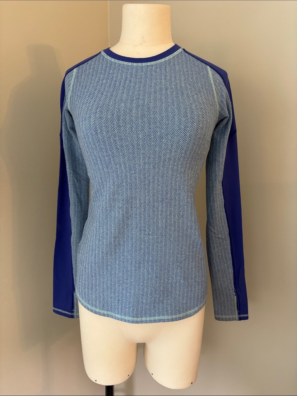 Ivivva Light Blue Knit Top with Royal Blue Trim Sz12